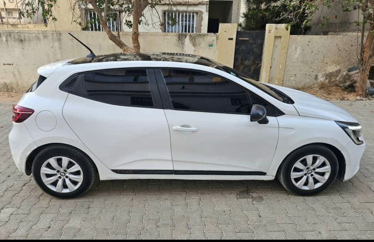 Renault Clio 5 Diesel (2020) – Image 4