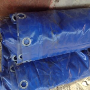 10 bâches neuves renforcées en polyéthylène bleu