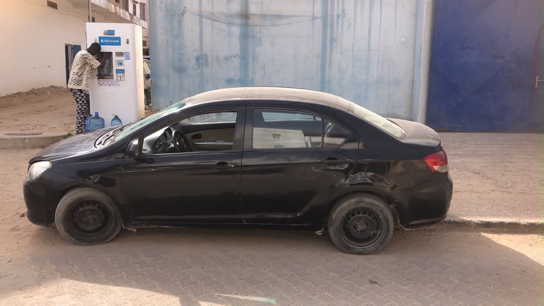 Great Wall Voleex C30 (2014) – Essence – 129 045 km – berline économique – Image 8